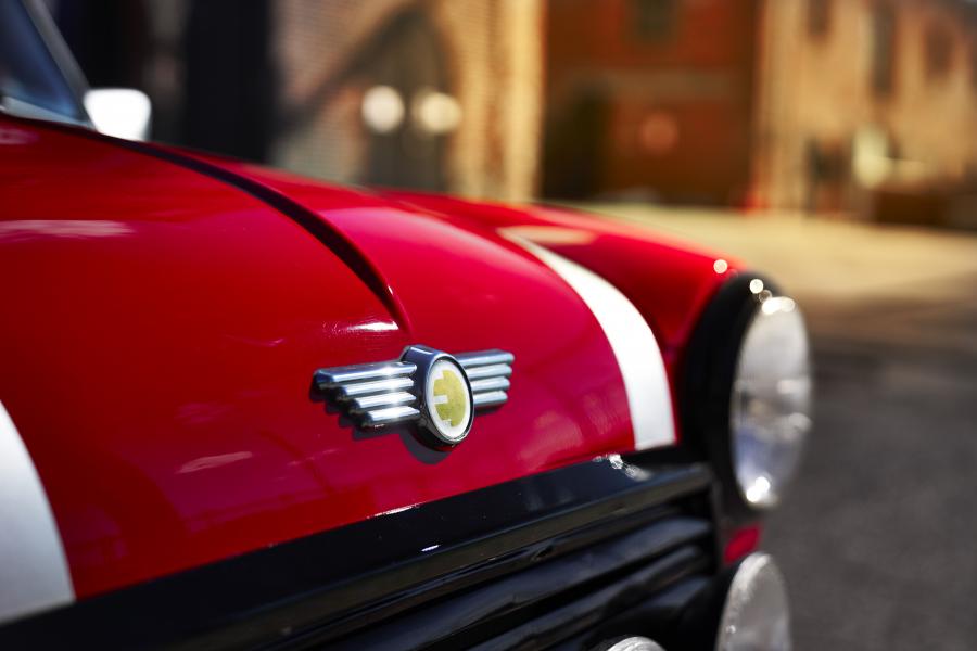 Детали экстерьера Mini Classic Electric 2018 года  (фото 26 из 26)